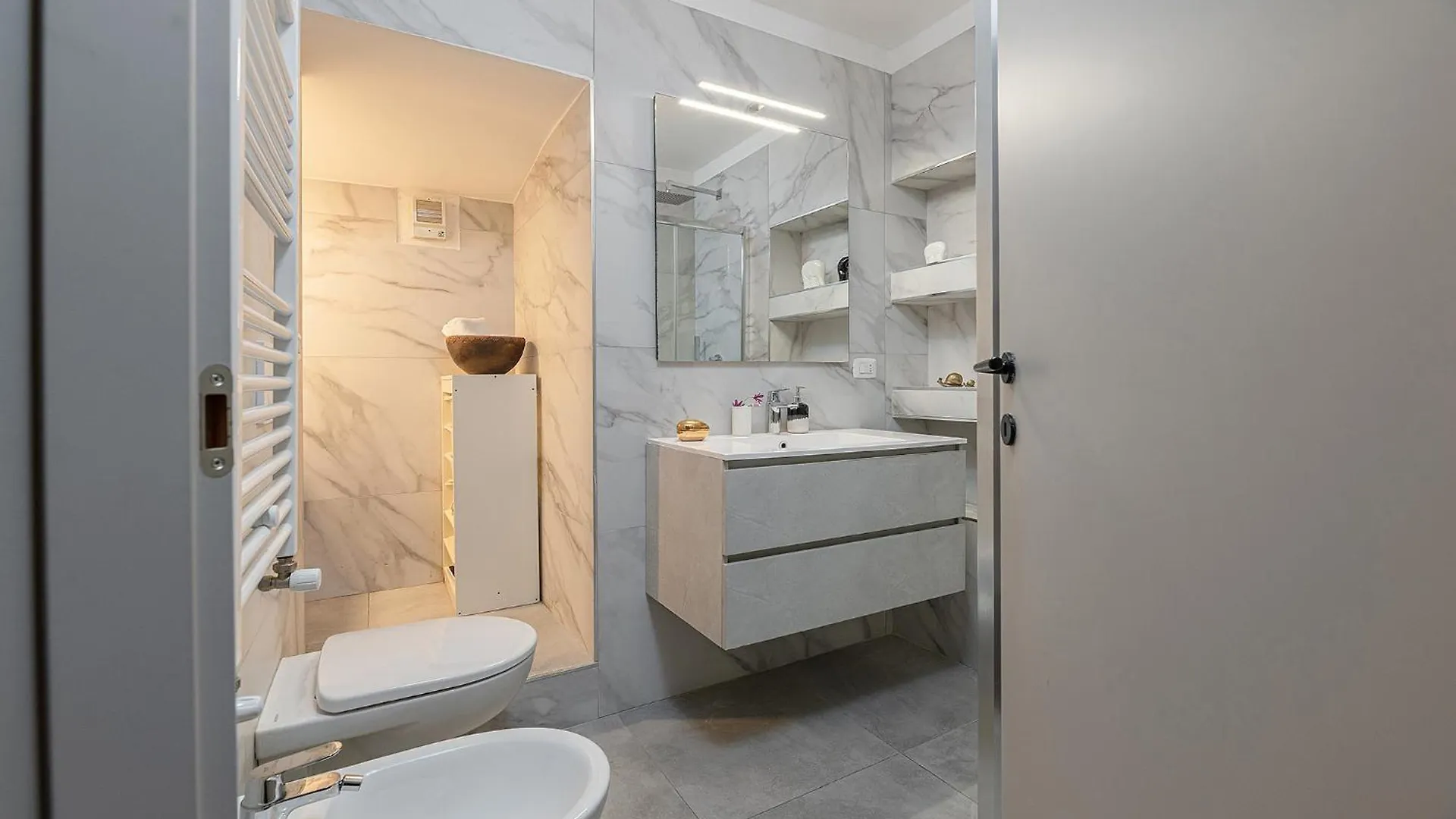 Ethnic-Chic, A Due Passi Dal Duomo! Apartment Milan
