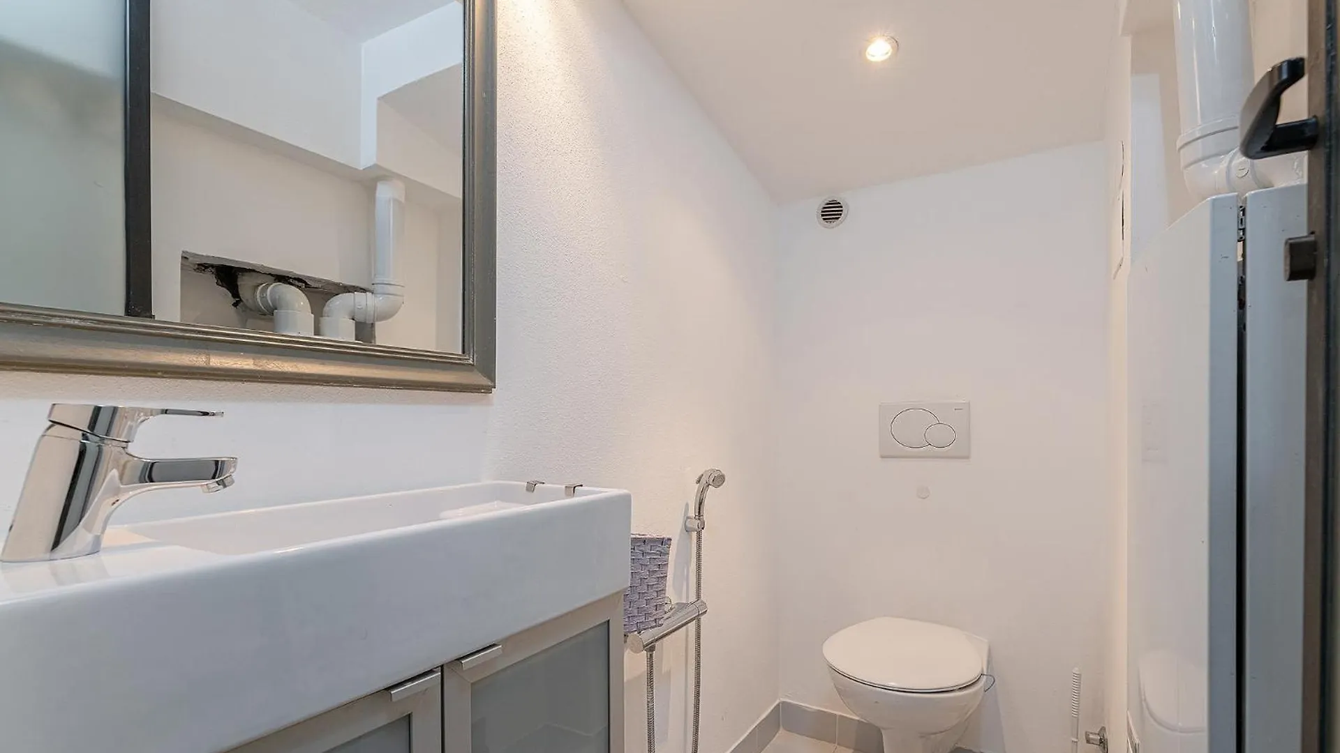 Ethnic-Chic, A Due Passi Dal Duomo! Apartment Milan Italy